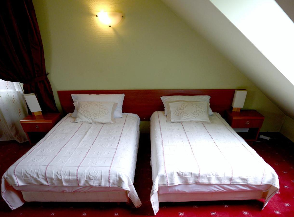 Bed and Breakfast Gosciniec Czarci Mlyn Będzin Exterior foto